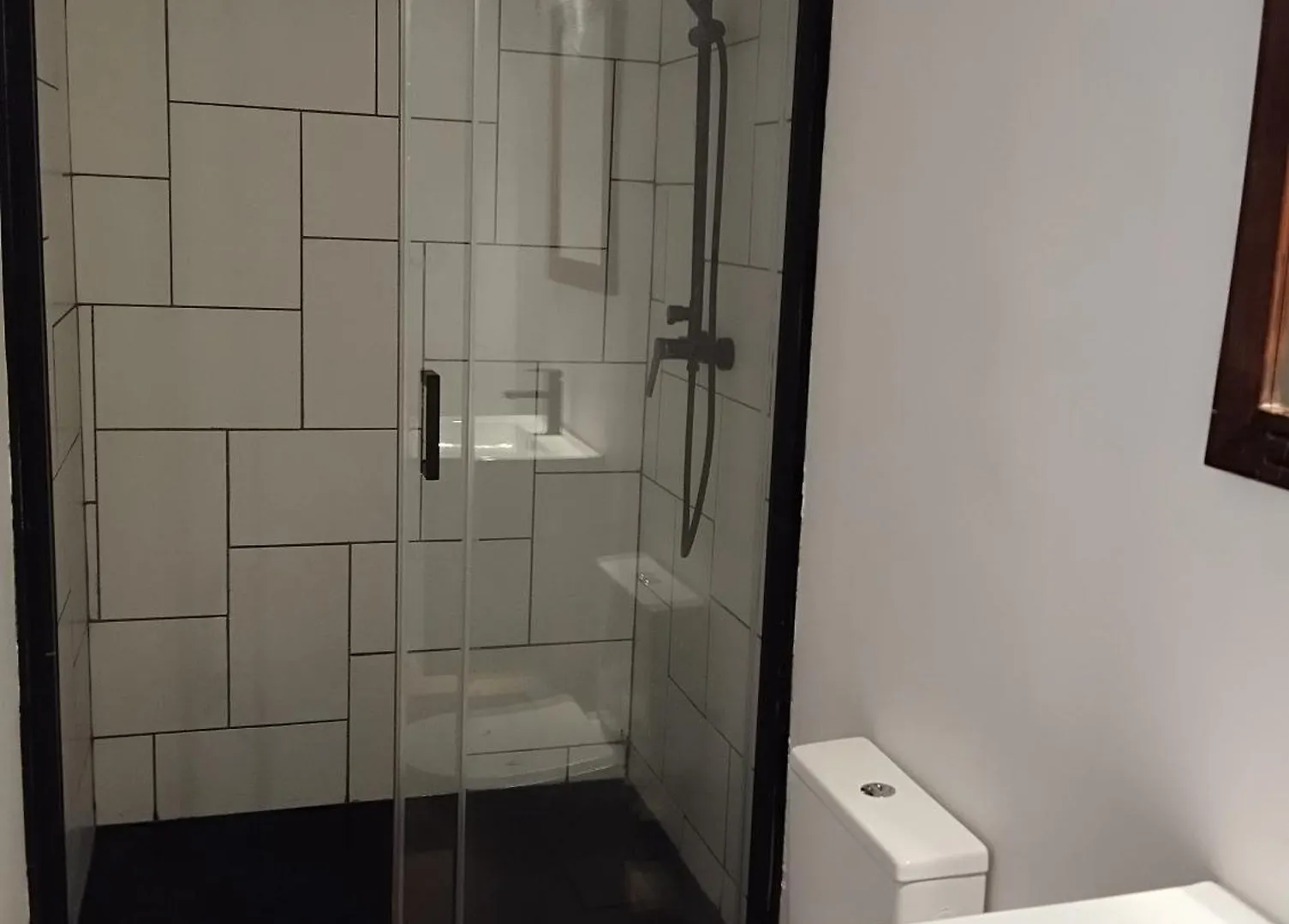 شقة Appartement Saint Sulpice La Pointe